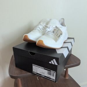 Adidas White Cloudfoam Plus - Women's, Sz 7
